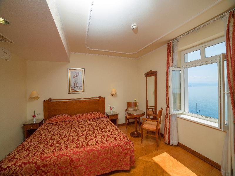 Hotel Continental Опатия Экстерьер фото